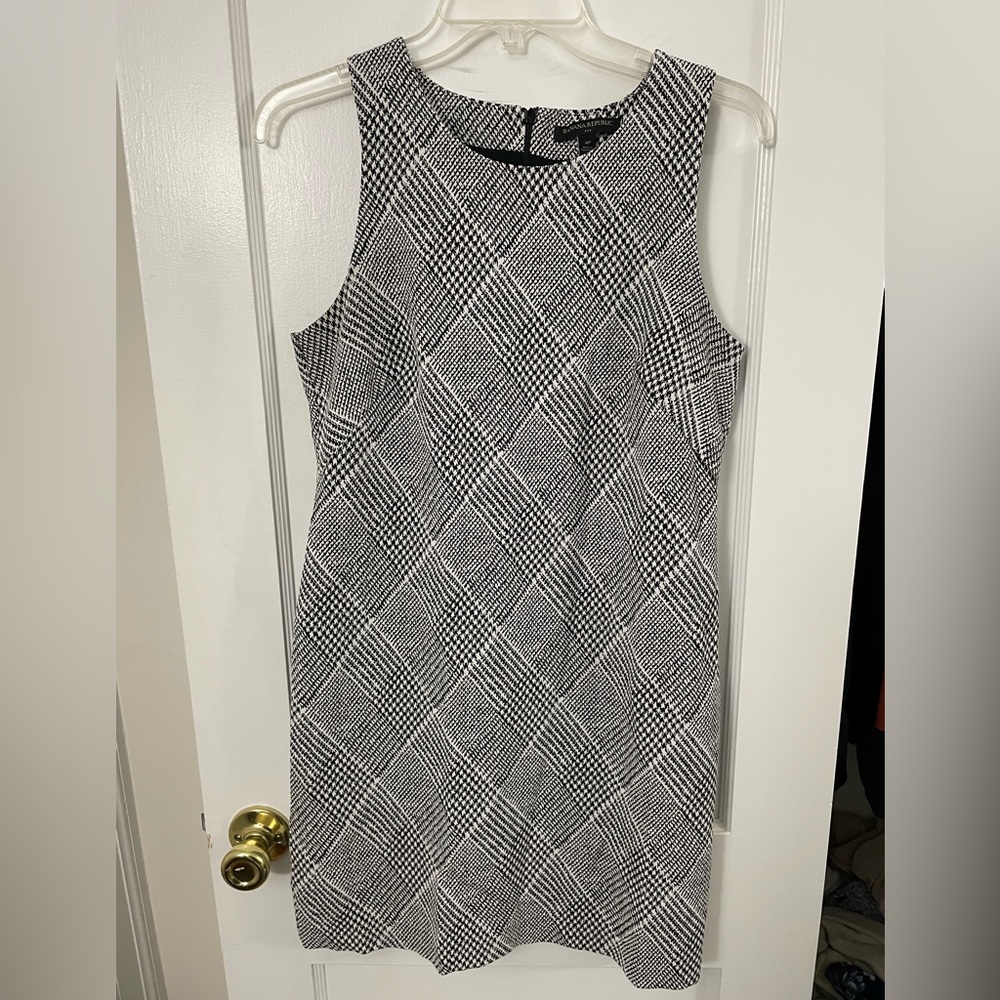 Banana Republic Black and White Sheath Dress